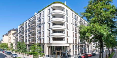 Classic elegance at "Ludwig": a 3-bedroom luxury residence with an elevator landing, a terrace, and parking spaces