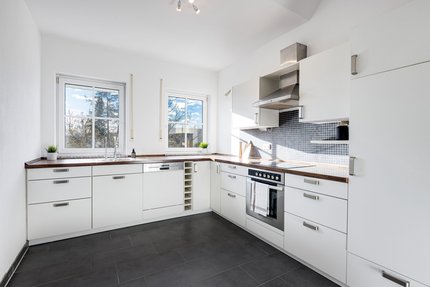 Fitted kitchen for a fee