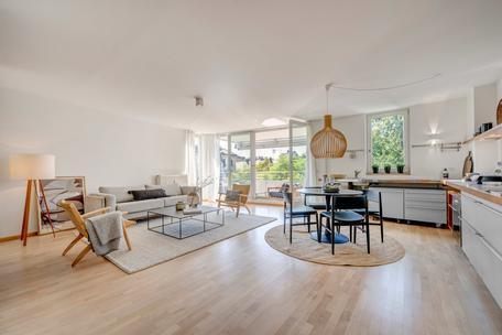 Lichterfüllte 3-Zimmer-Wohnung mit großem Südbalkon