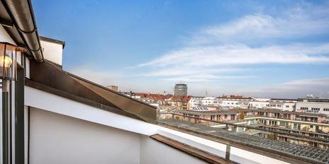 Plenty of light under the roof: charming 2-room apartment with panoramic terrace