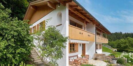 Box seat at Schliersee: Semi-detached house with fantastic lake and mountain views