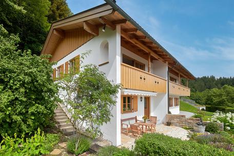 Box seat at Schliersee: Semi-detached house with fantastic lake and mountain views