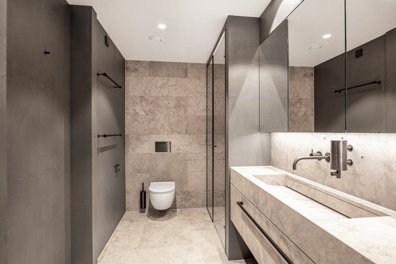 Exclusive guest shower room