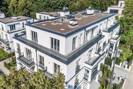 Luftbildaufnahme - umlaufende Dachterrasse