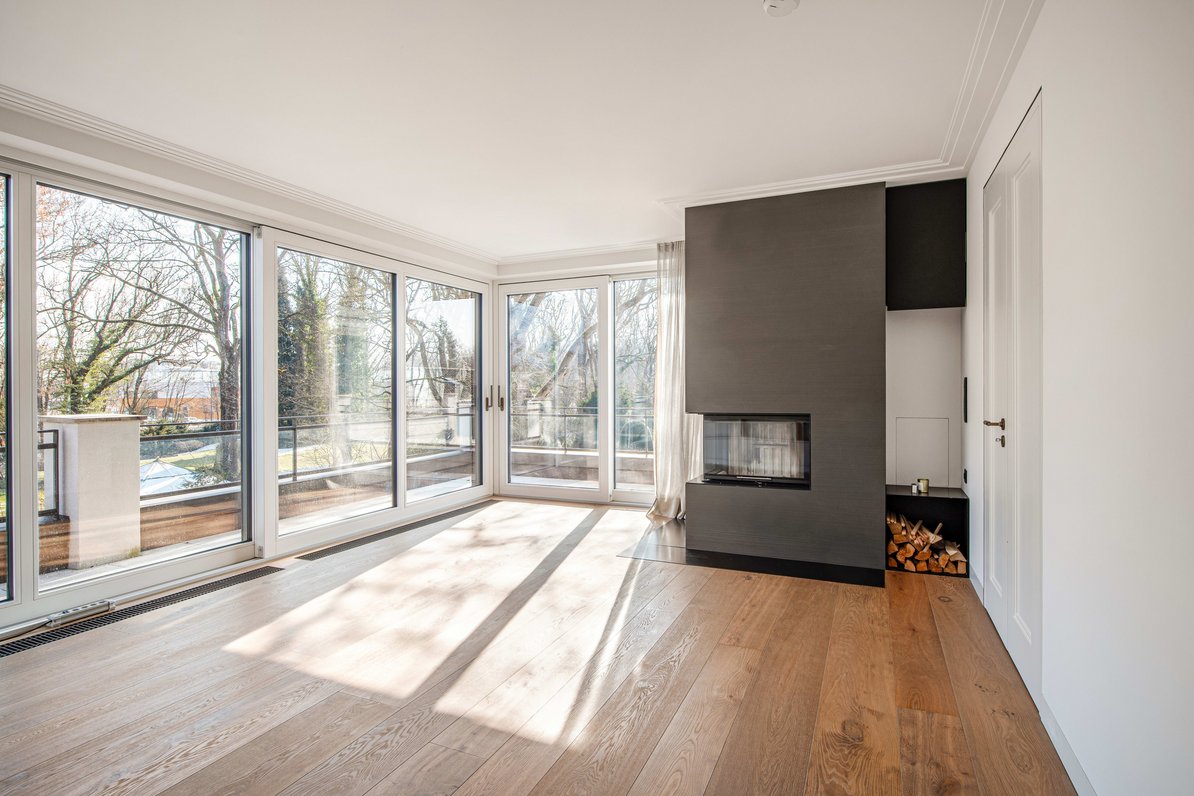Living area with fireplace