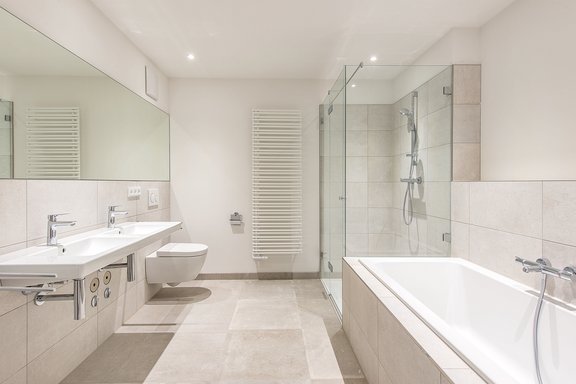 Bathroom on the ground floor