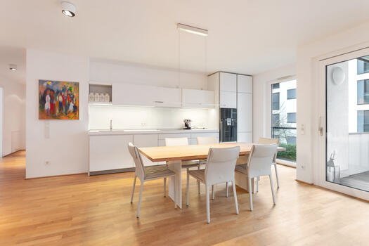 Spacious living/dining area of approximately 34 m²