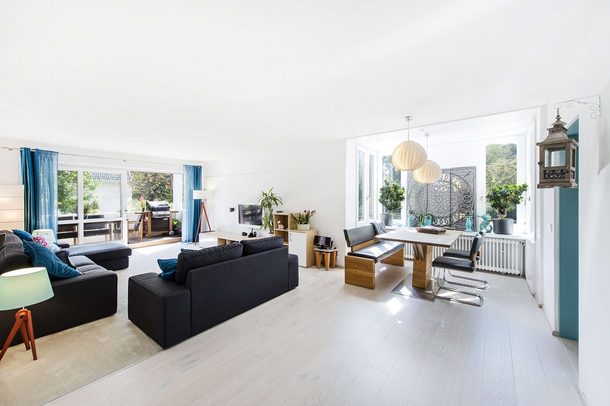 Lichterfüllter Wohn-und Essbereich