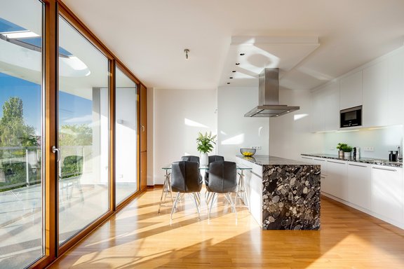 Breathtaking glass fronts