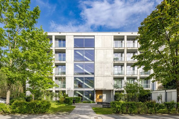 Straightforward, purist style