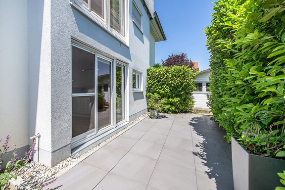 Terrace with garden house