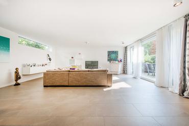 Modernes, lichtes Townhouse mit großer Dachterrasse und bester Ausstattung