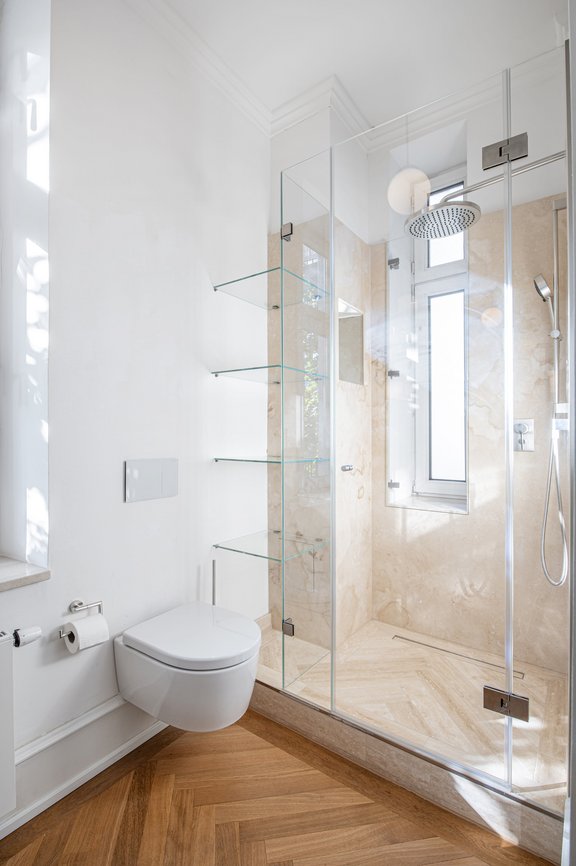 Shower bath from noble travertine