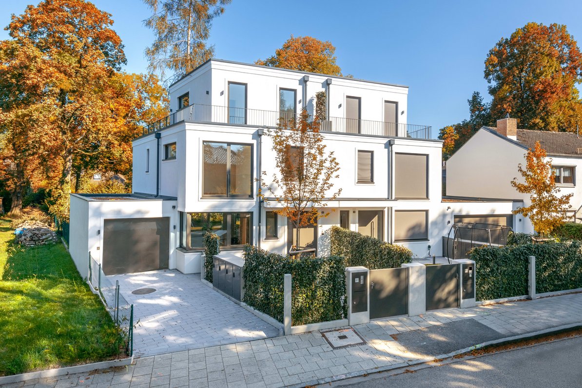 Sophisticated house half