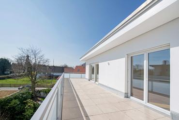 New construction/first occupancy: Exclusive 4-room apartment with sensational roof terrace in idyllic location