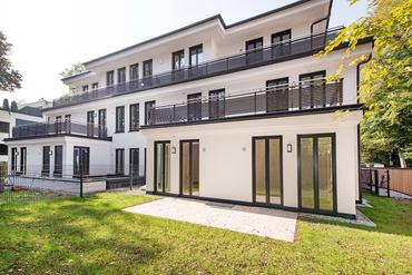 Neubau/Erstbezug: Luxuriöse und lichterfüllte 2-Zimmer-Gartenwohnung in ruhiger Toplage