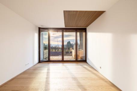 New build: mid-terrace house with modern design on Lake Starnberg