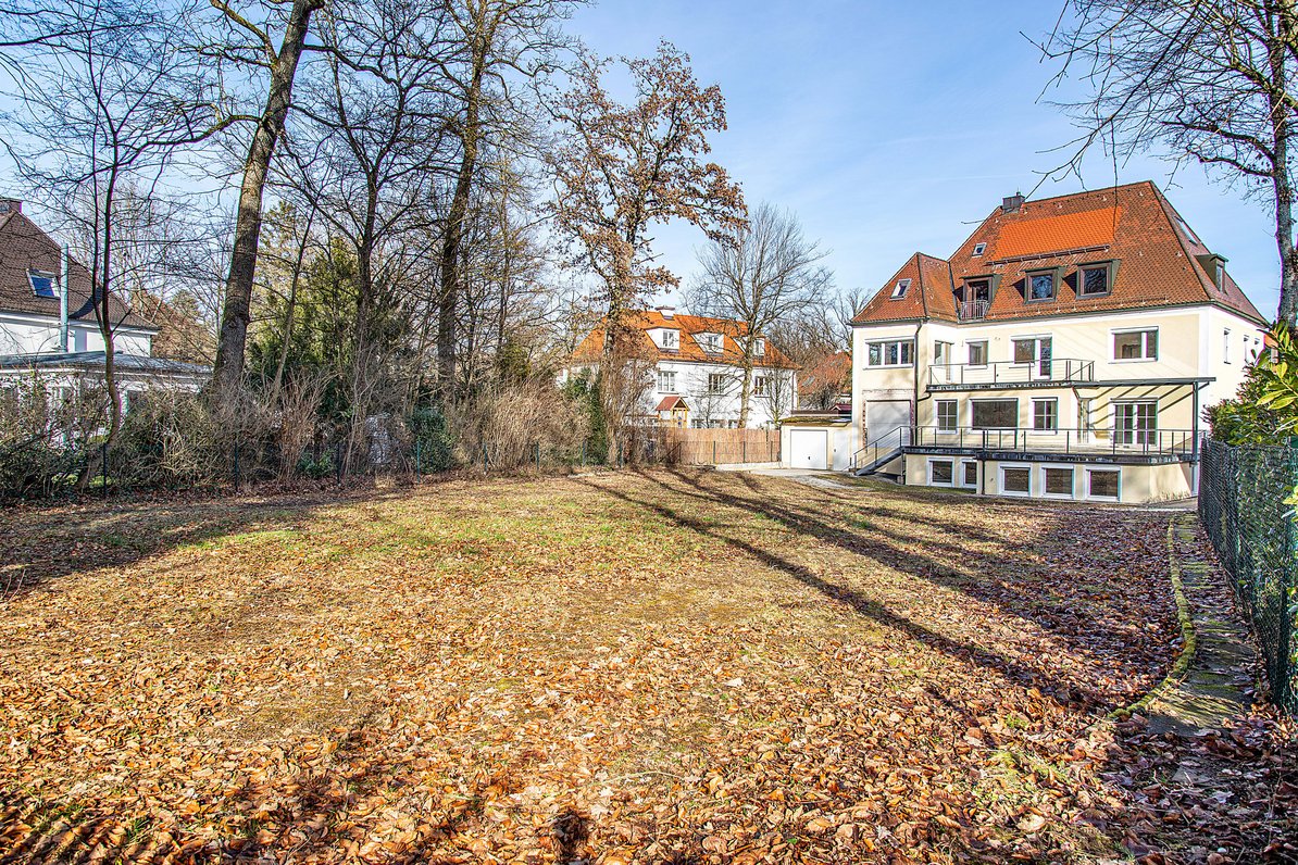 House view from the garden