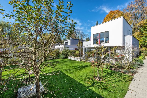 Beautiful south garden