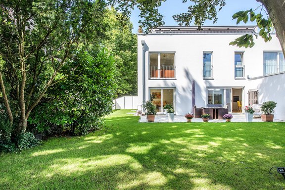 Einladender Gartenbereich in Südwestausrichtung