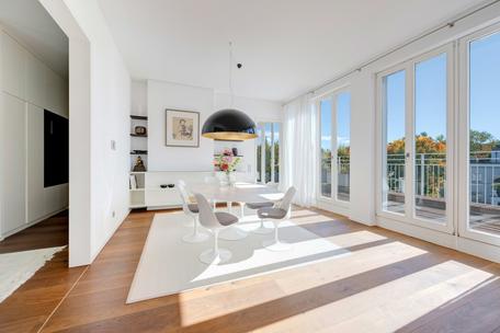 Penthouse flair: high-end city home with premium fittings and roof terrace