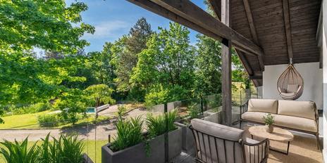 Privacy in a Green Setting: Spacious Family Home with a Dream Garden and Pool