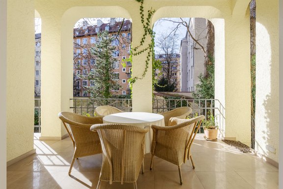 Loggia with garden access