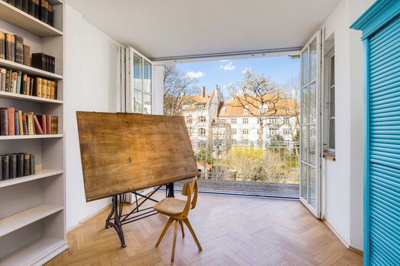 Study on the 1st floor