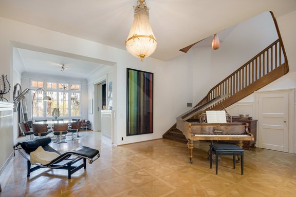 Hallway with board parquet