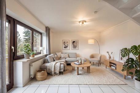 Charming and well-designed duplex apartment with balcony in a green location