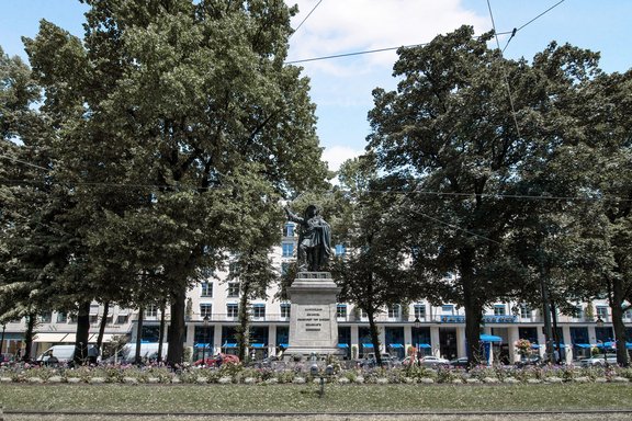 Top location on the promenade square