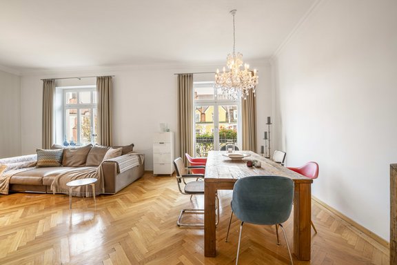 Living / dining room with charm
