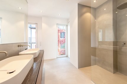 Master bath en suite