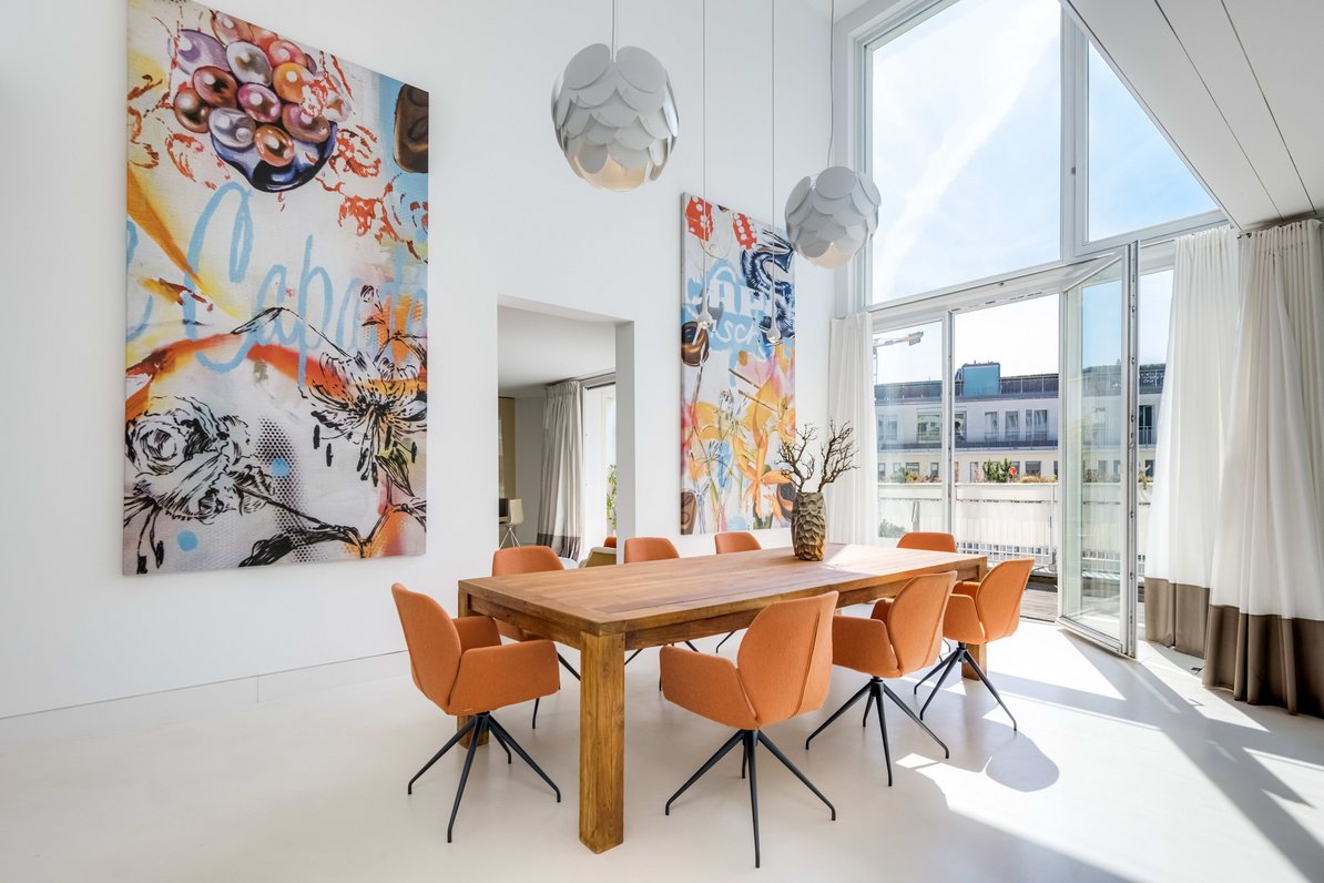 Walls as gallery space