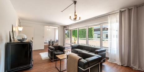 Stylish 3-room apartment with a spacious terrace