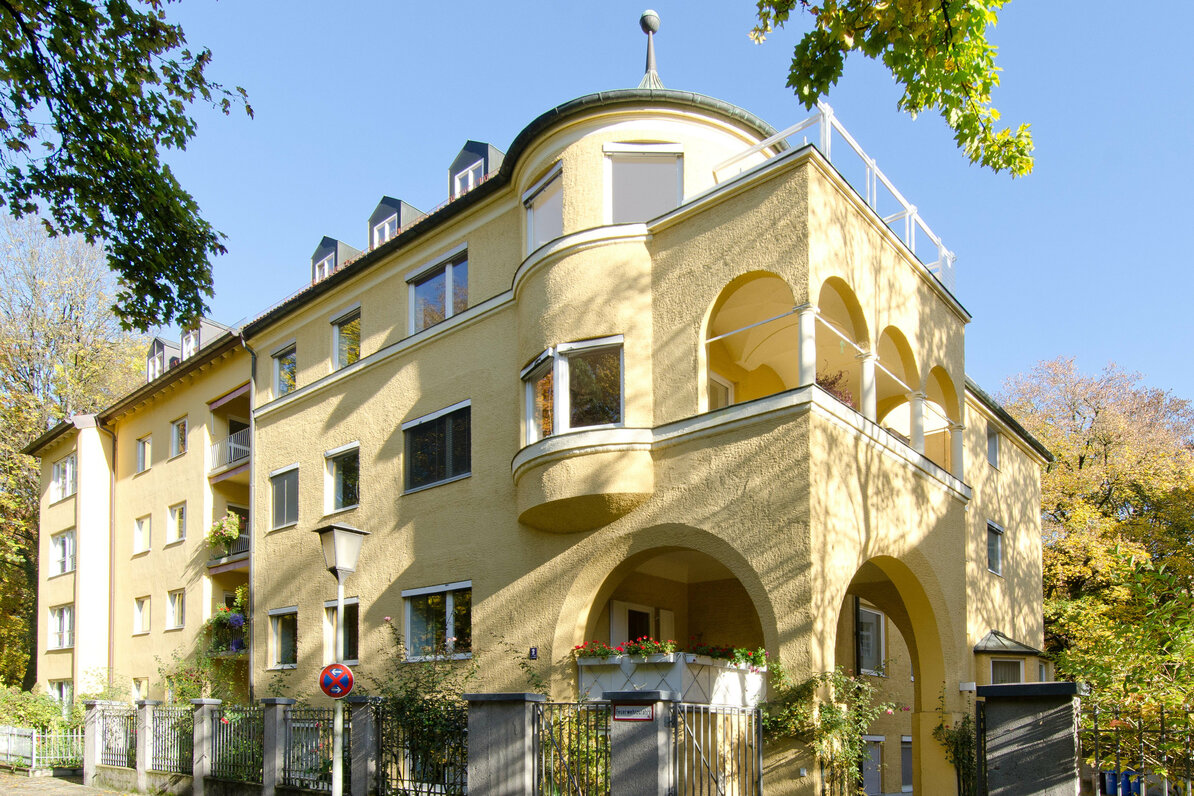 Stilvolle 6ZimmerWohnung mit Dachterrasse direkt am