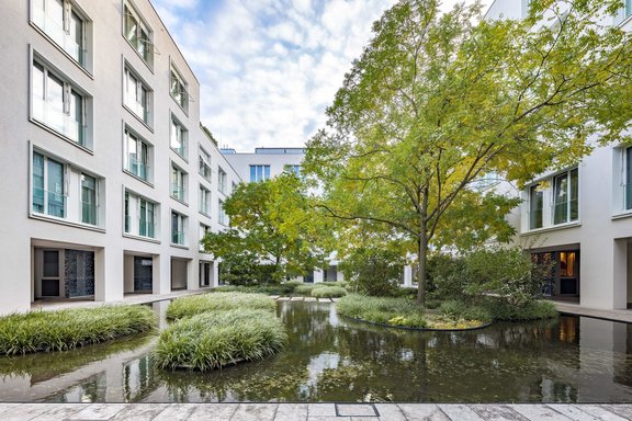 Atrium of "The Seven