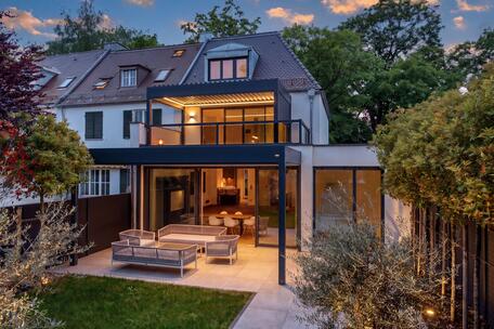 Prime Villa Location in Herzogpark: Stylish Designer Home with a Sauna, Hot Tub, and High-End Home Automation