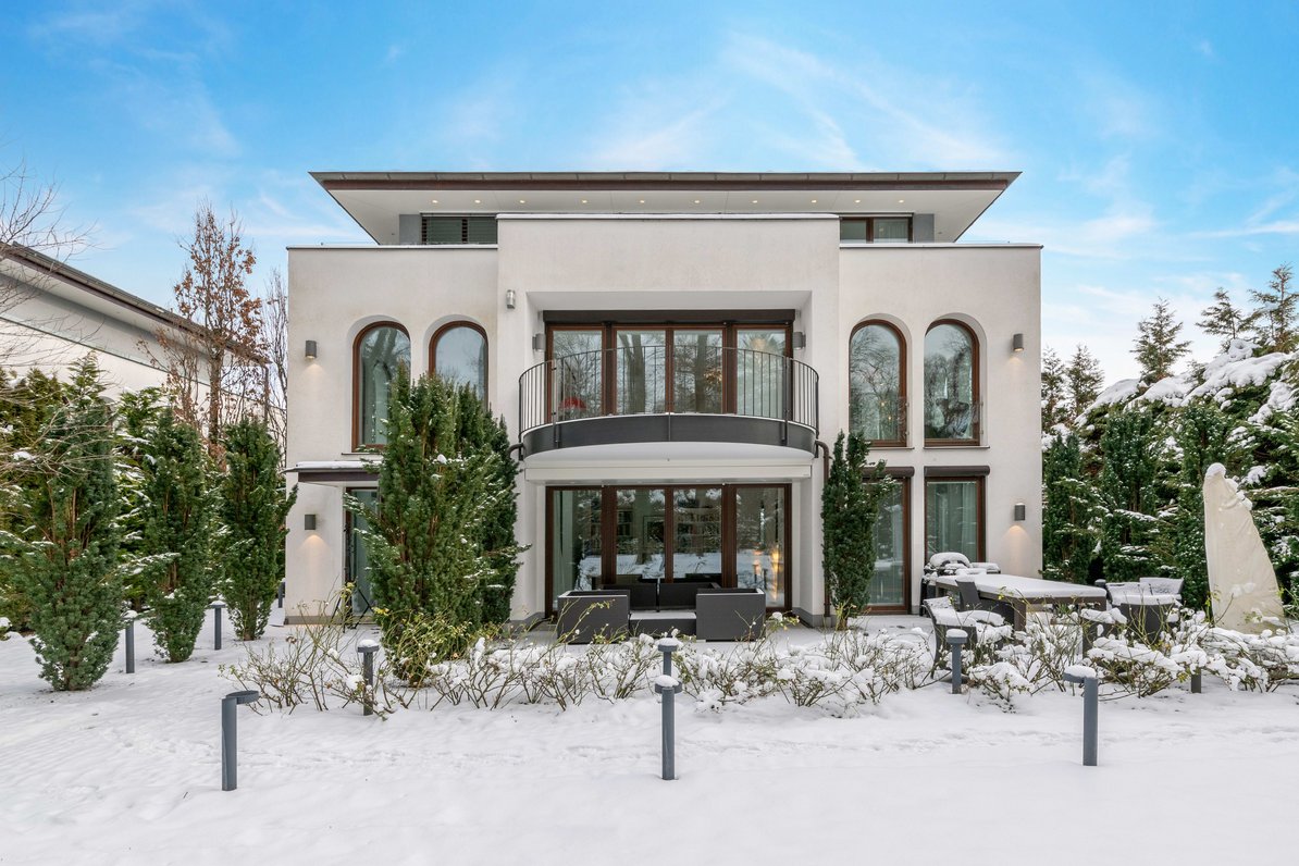 High class family villa