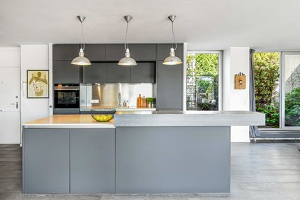 Stylish fitted kitchen