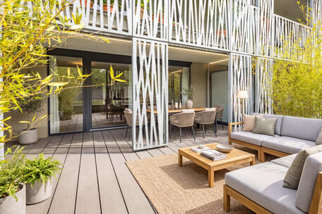 Urban living with a peaceful atmosphere: Rented 2-room apartment with a south-facing terrace