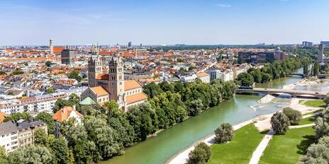 Rented 1-room apartment with a balcony located right next to the Isar River