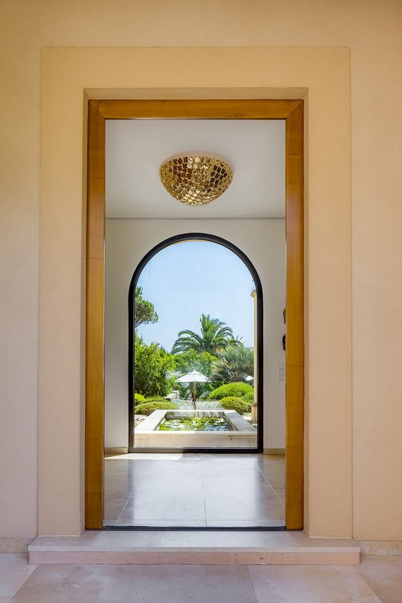 Fascinating visual axes