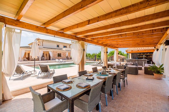 Dining area with view to the house
