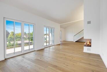 Villa Architecture Meets Design Aesthetics: Brand-New Apartment with a Rooftop Terrace