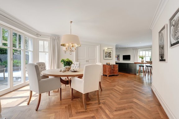 Spacious dining area with open kitchen