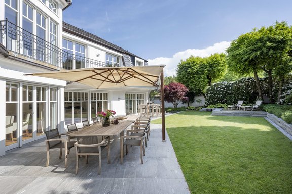 Large secluded terrace