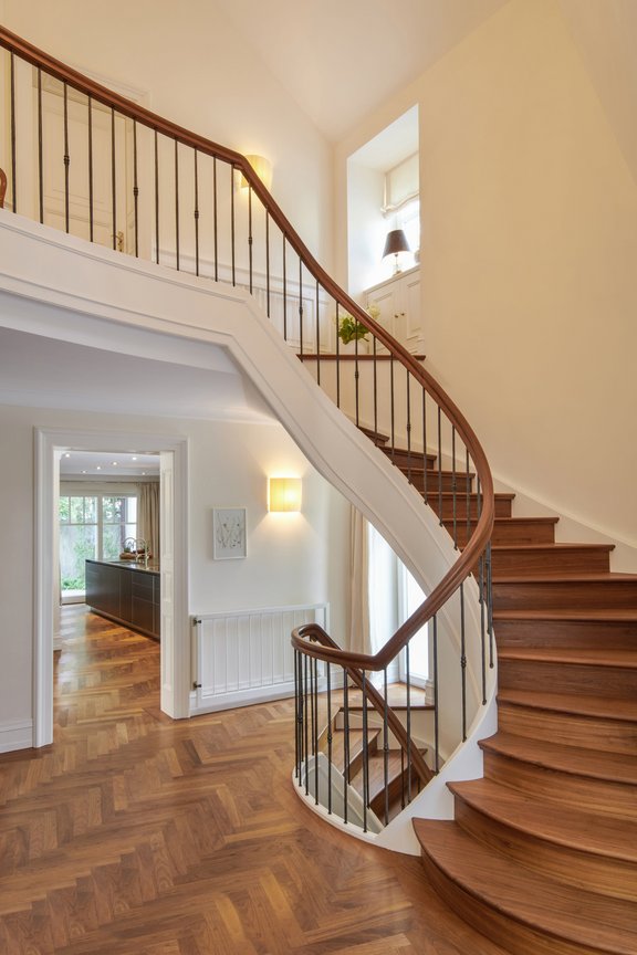 Entrance area with carpenter stairs