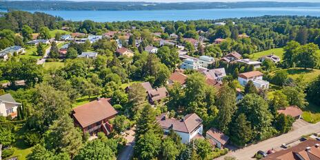 For Renovation: Charming Single-Family Home with a Sun Terrace and Garden in a Nature-Rich Setting